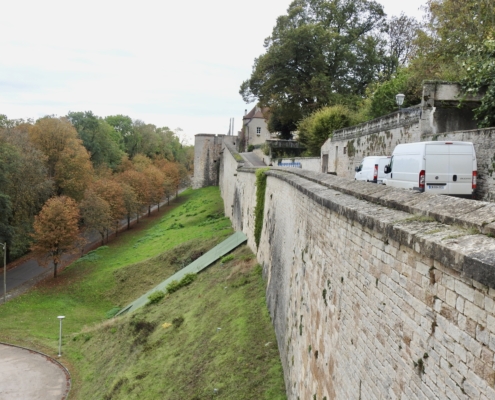 De muren van Langres